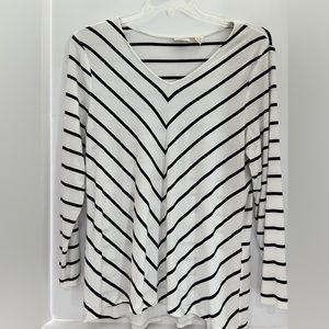 Chico's Women's T Shirt Top Striped V Neck Pullover Black White Size 2 M…